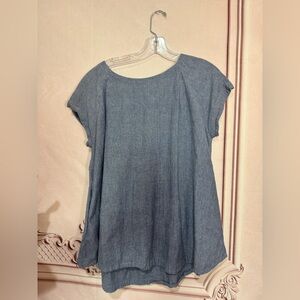 Woman’s Free People Preloved Pleated Linen Top Size Small Gray